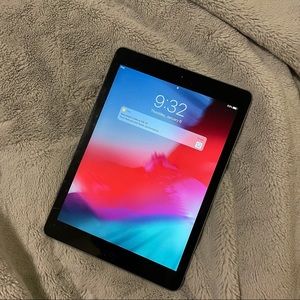 iPad Air 1st Gen | 32 GB storage | Apple iPad